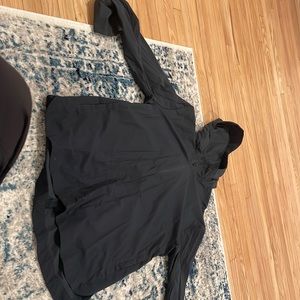 Mens lululemon light weight rain jacket